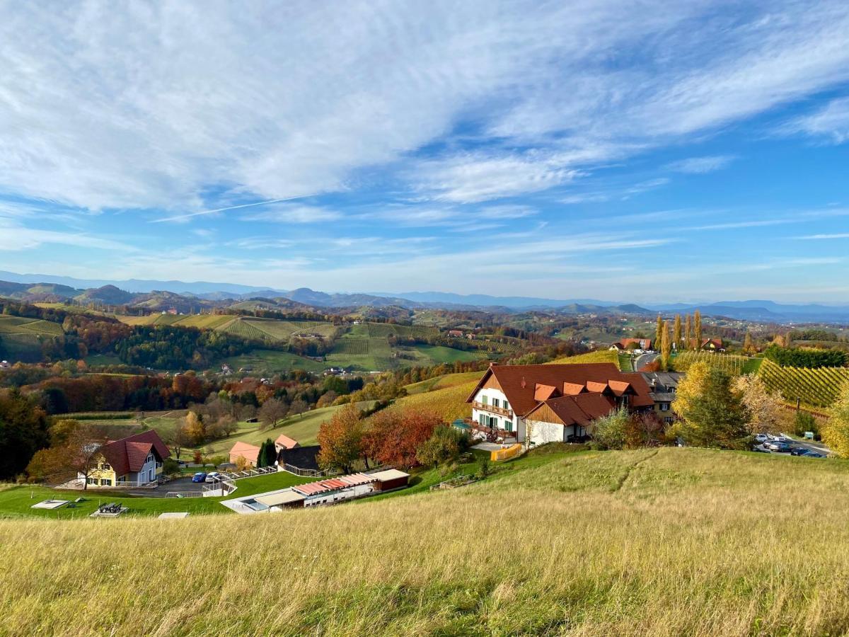 Eckbergerhof Hotell Gamlitz Exteriör bild